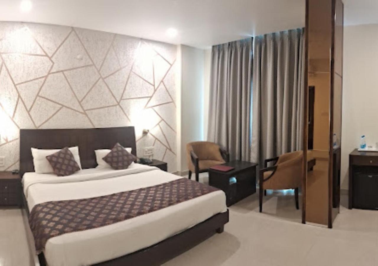 Hotel Zion Inn พาราณสี ภายนอก รูปภาพ