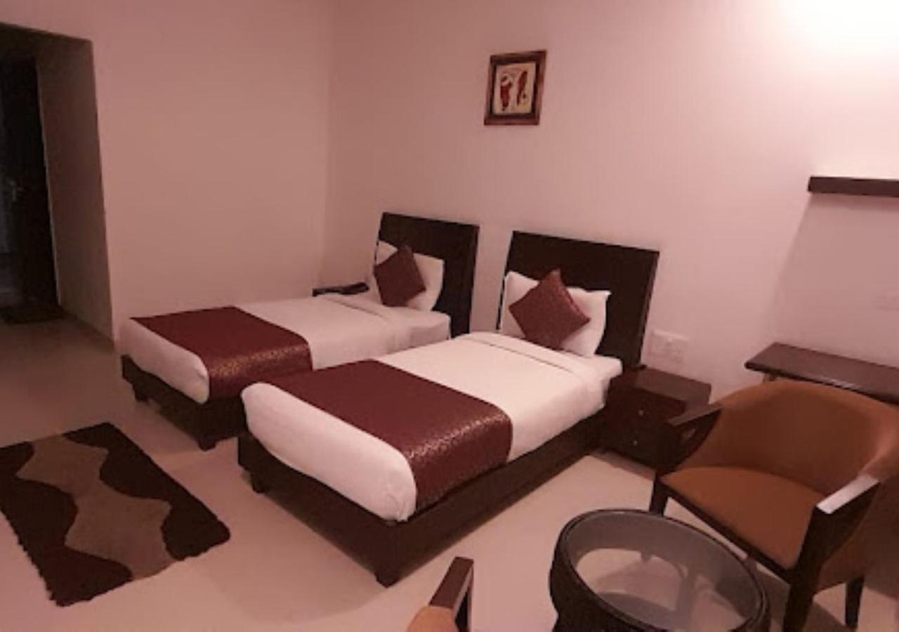 Hotel Zion Inn พาราณสี ภายนอก รูปภาพ