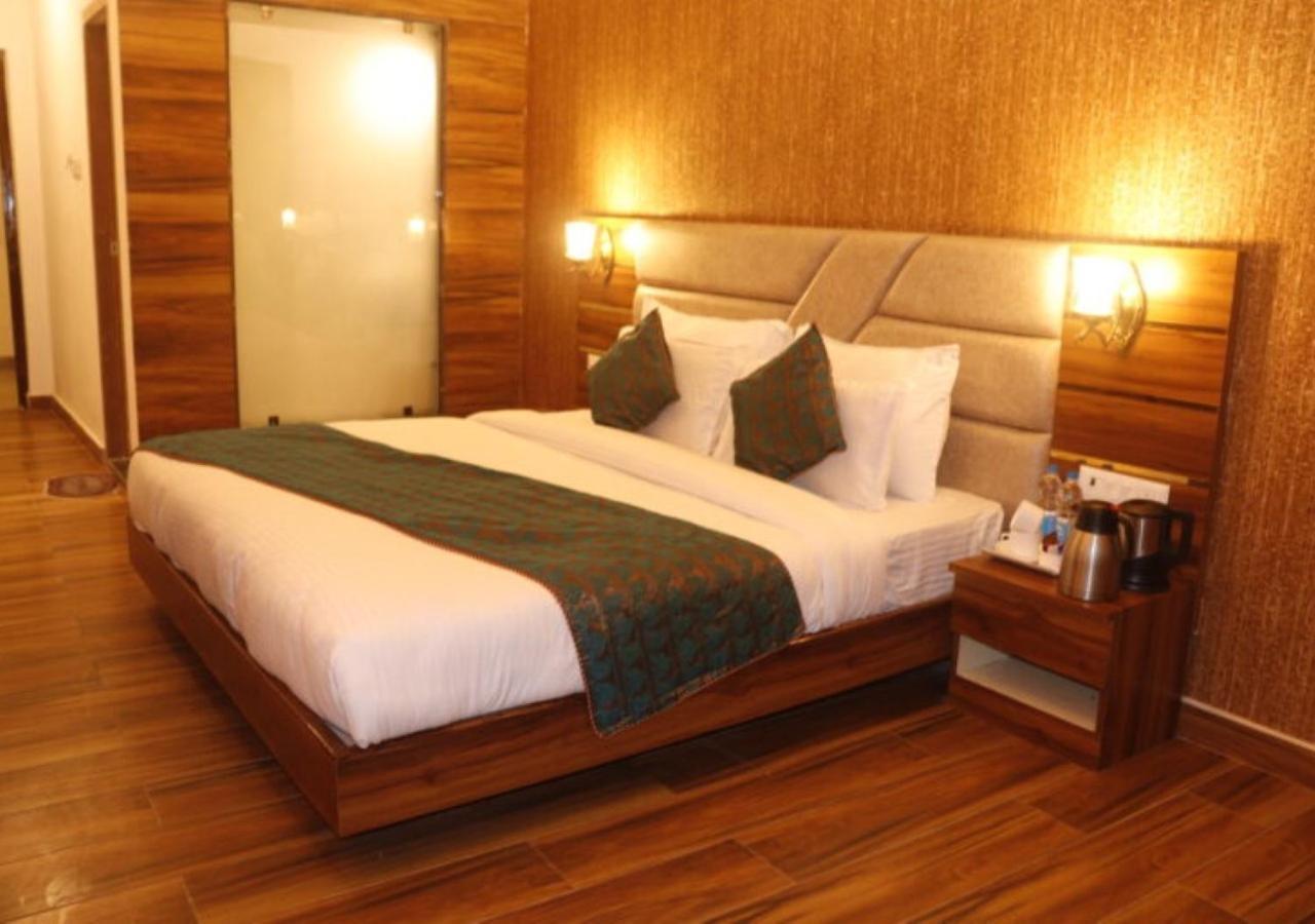 Hotel Zion Inn พาราณสี ภายนอก รูปภาพ