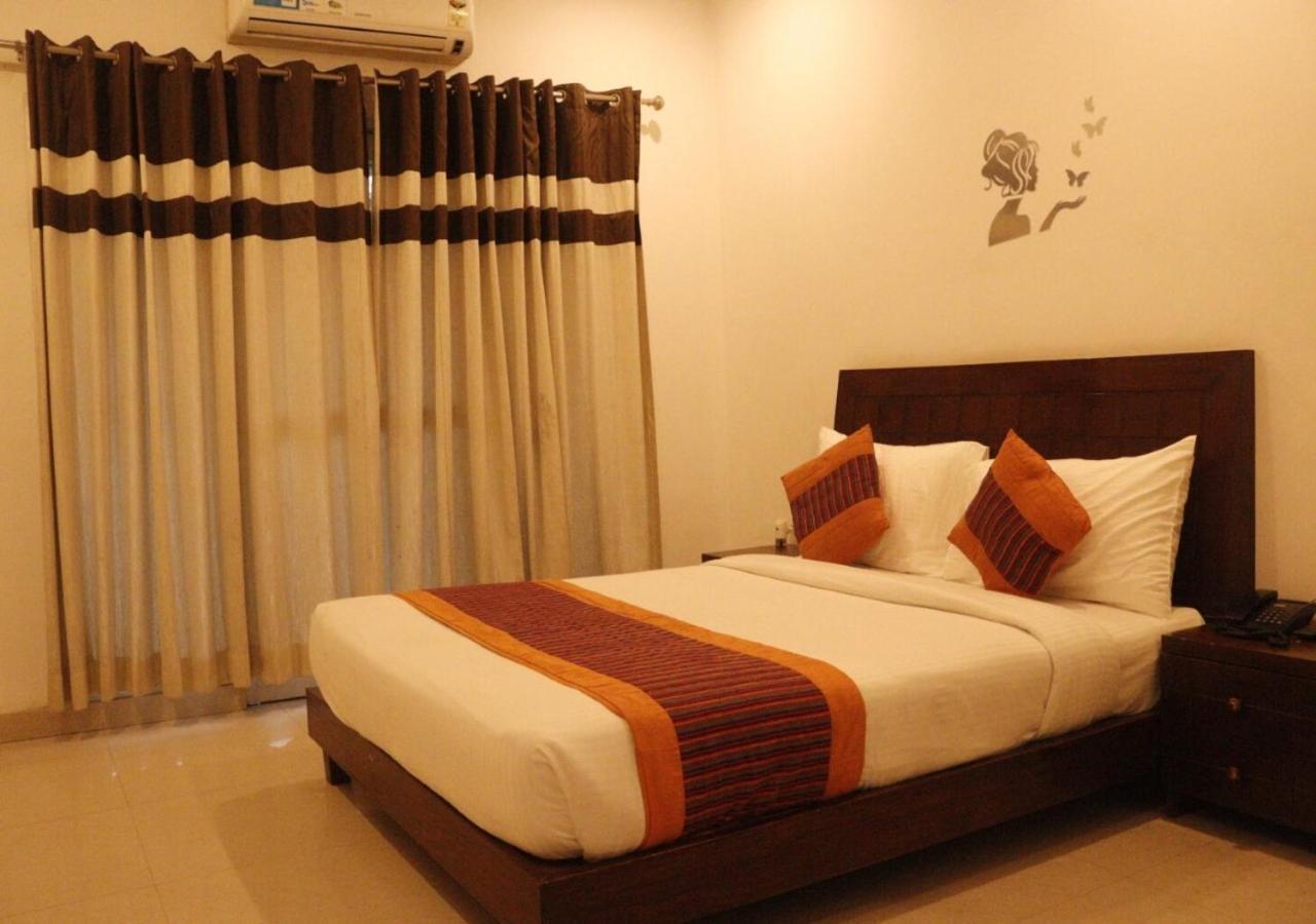 Hotel Zion Inn พาราณสี ภายนอก รูปภาพ
