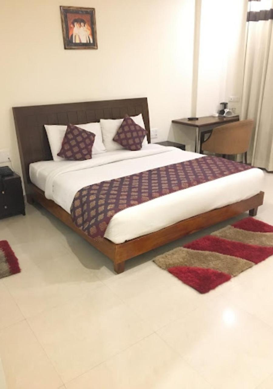 Hotel Zion Inn พาราณสี ภายนอก รูปภาพ